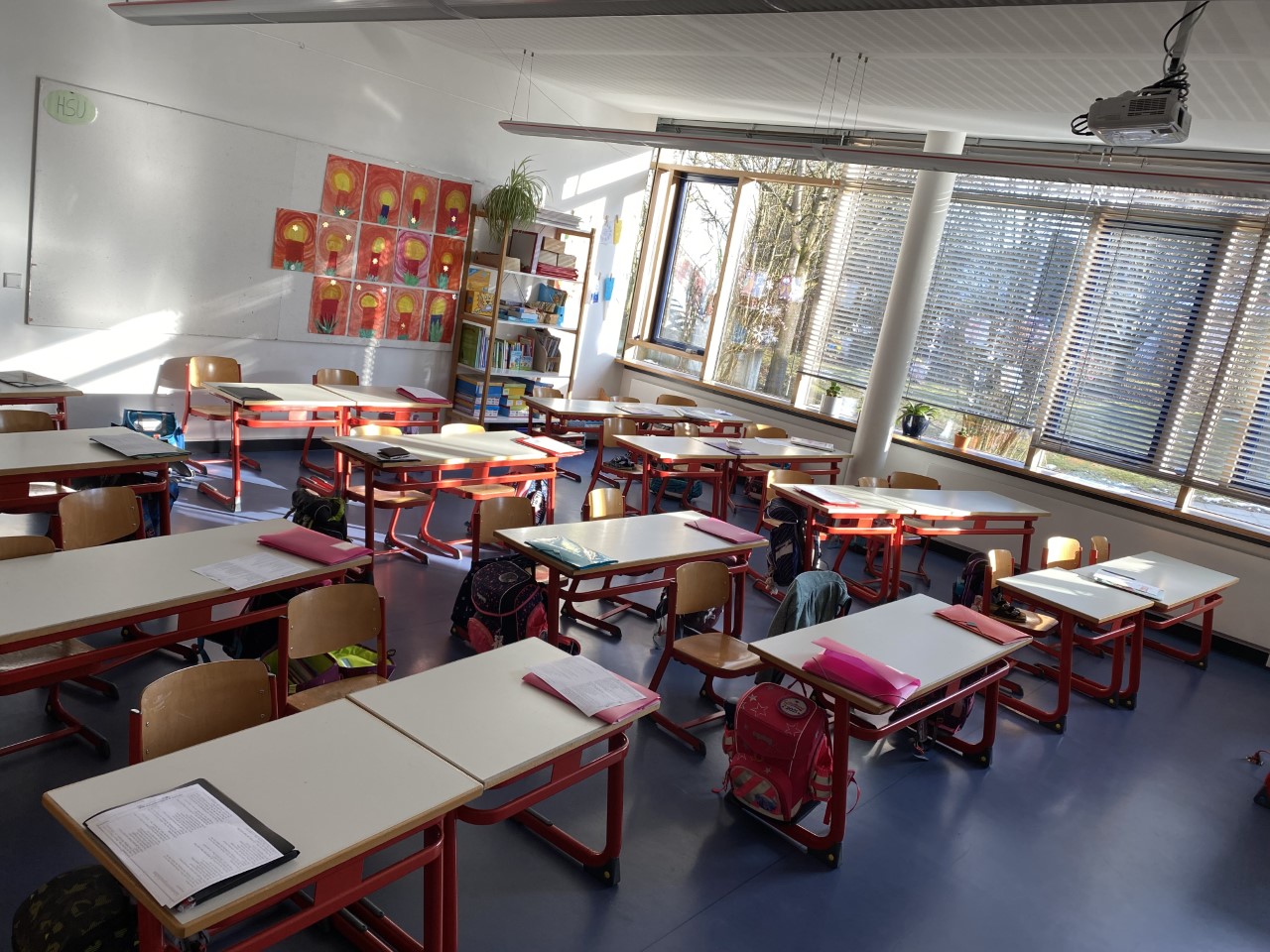 Klassenzimmer 1.jpg