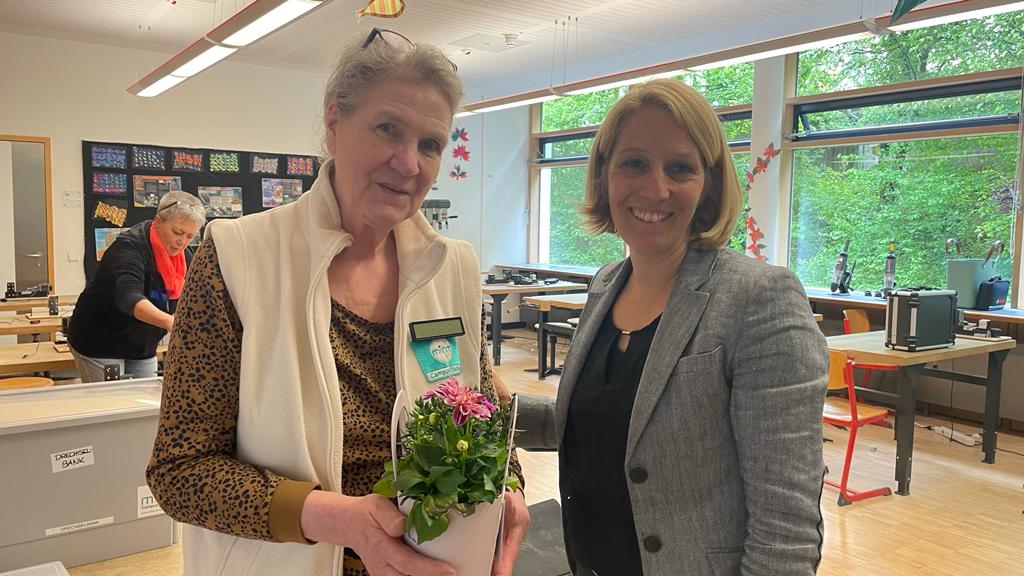 Mint Projekt Frau Rehm, Frau Artmann