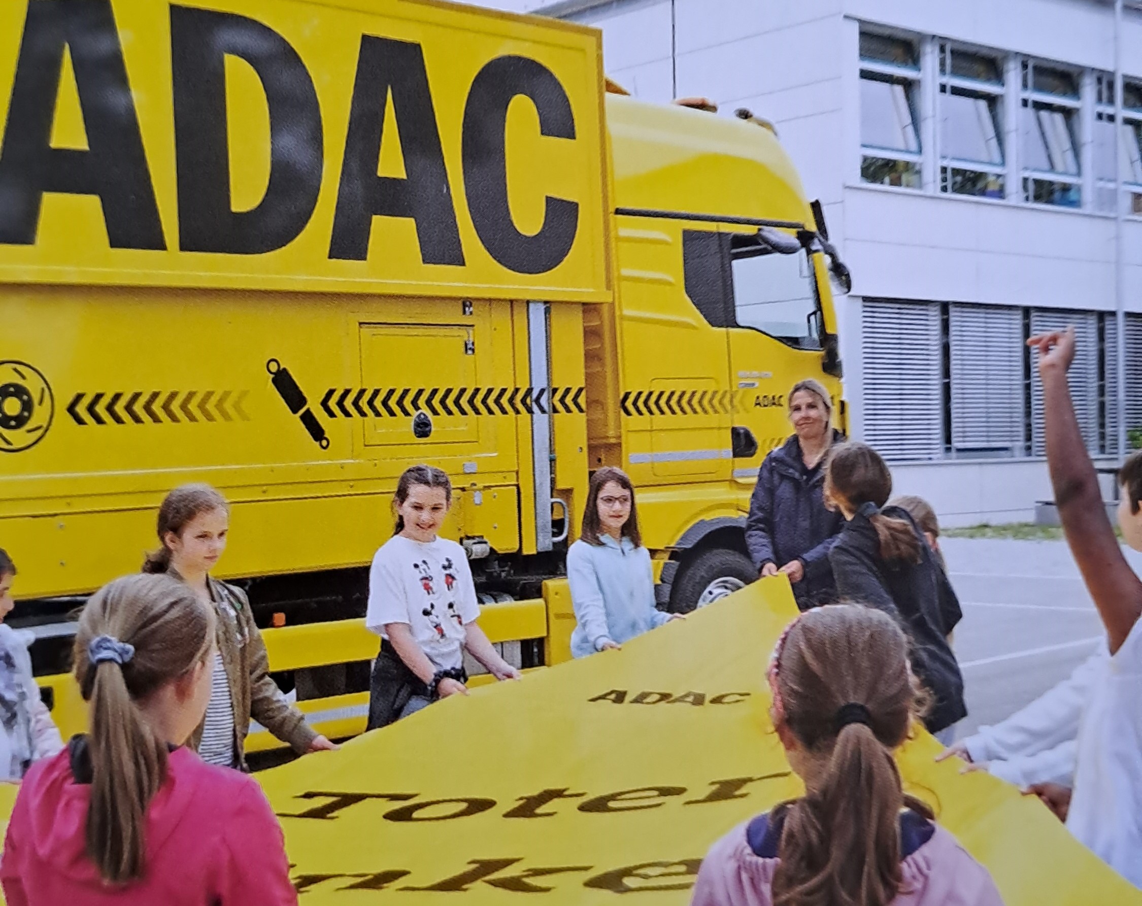 Leider haben wir keinen Alternativtext zu diesem Bild, aber wir arbeiten daran.
